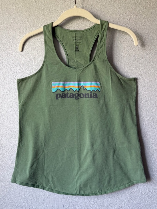 Patagonia Tops - Patagonia Women's Green Logo Racerback Tank, 100% Cotton. EUC. Medium.